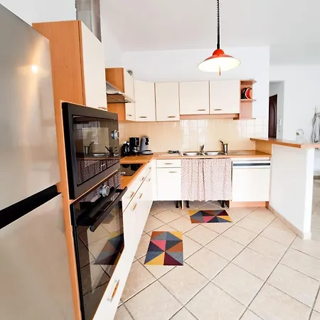 Le Petit - Hyper Centre Ville, 2 Min De La Et Des Commerces Apartment